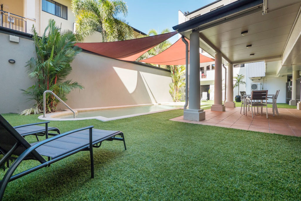 beaumont-on-space-cairns-accommodation-1200-3