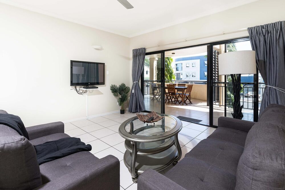 1200-1bed-2bed-regency-cairns-accommodation5
