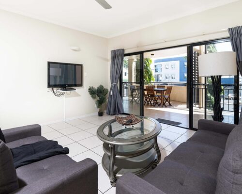 1200-1bed-2bed-regency-cairns-accommodation5