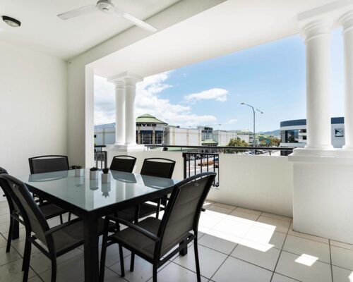 1200-3bed-beaumont-cairns-accommodation8