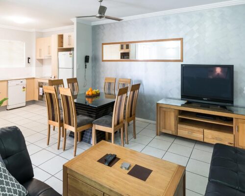 1200-3bed-claredon-cairns-accommodation24