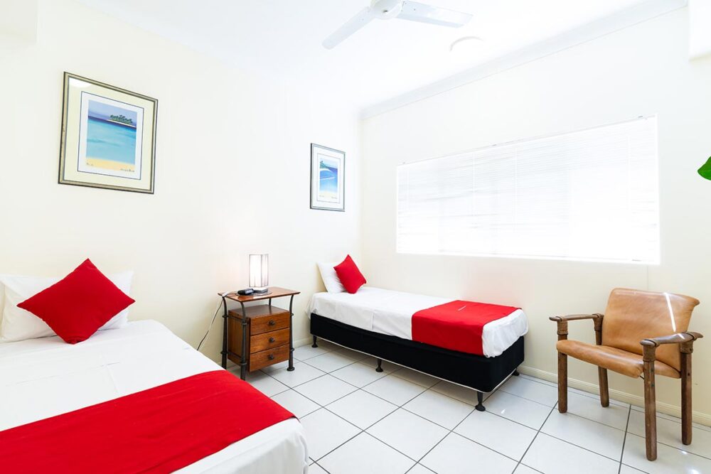 1200-3bed-claredon-cairns-accommodation3