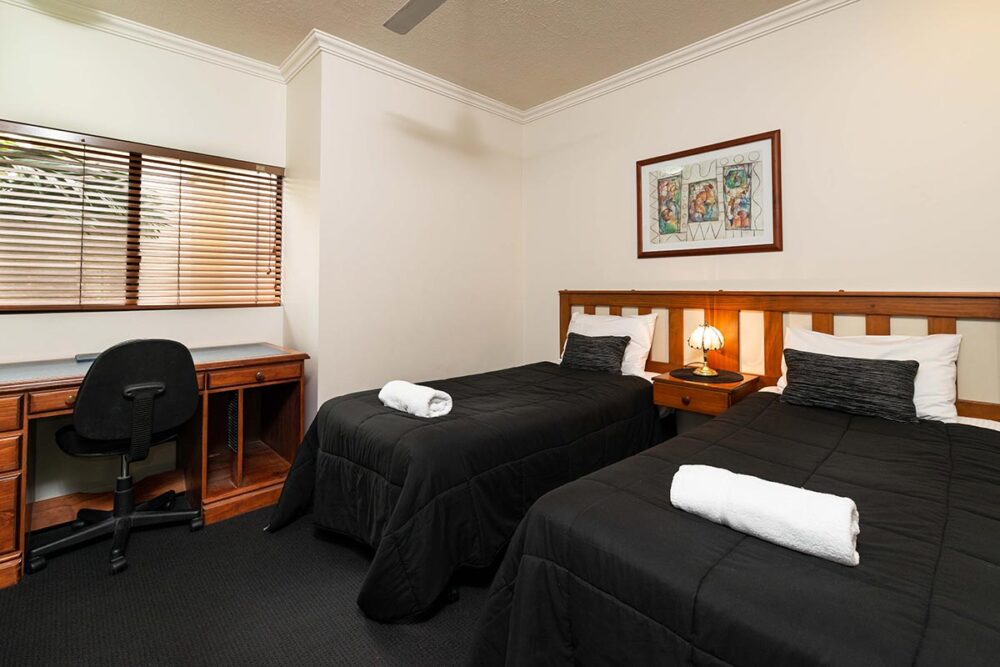 1200-3bed-regency-cairns-accommodation2